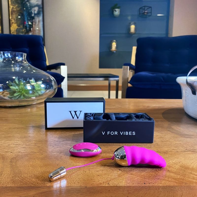 Hera – Remote Control Egg Vibrator - DelightsDownSouth